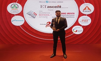 Best Student in Management Award by ET Ascent