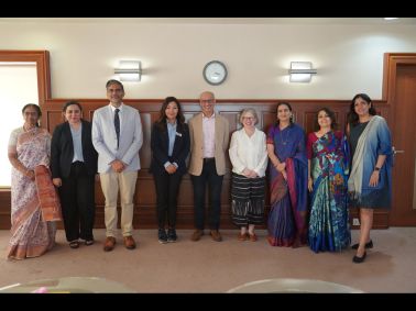 Royal Holloway Delegation Visits MET