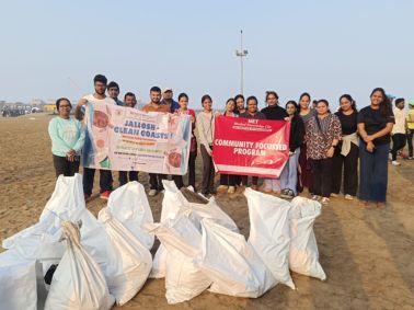 Beach Cleanup with Project Mumbai