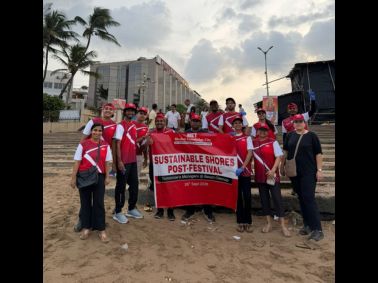 MET AMDC Students Organise Beach Clean-Up Drive
