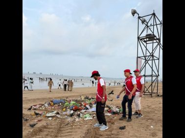 MET AMDC Students Organise Beach Clean-Up Drive