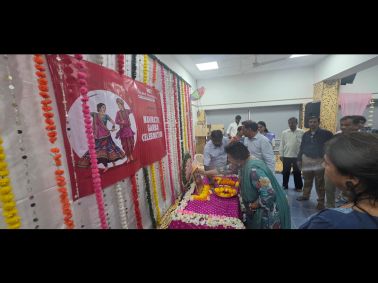 MET IOP celebrated Navratri Garba